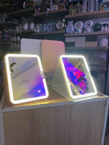 Miroir intelligente lumineuse rechargeable
